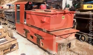 如何檢測和解決蓄電池電機車電池組的性能衰減問題？